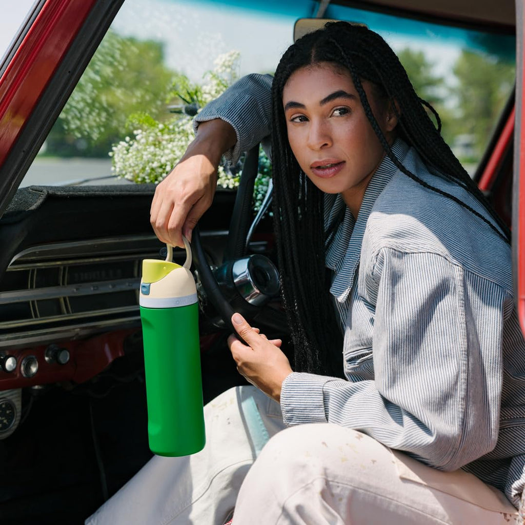 Owala FreeSip Insulated Stainless Steel Water Bottle with Straw, BPA-Free Sports Water Bottle, Great for Travel, 24 Oz, Denim